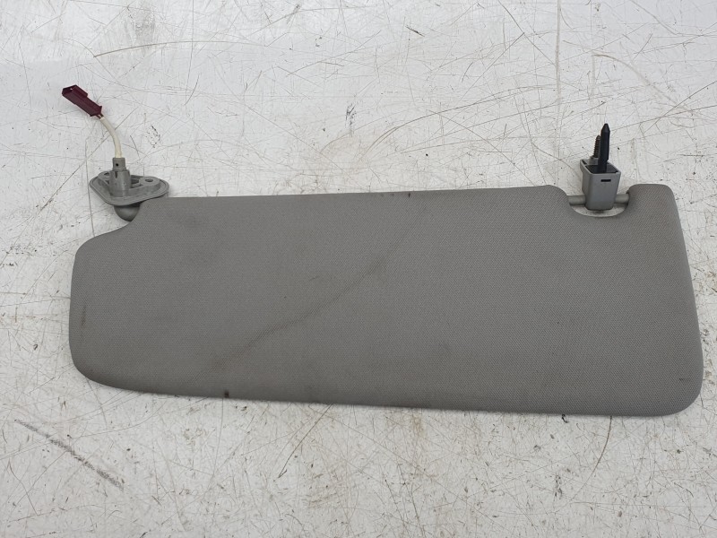 Recambio de parasol derecho para bmw 3 (e90) 320 d referencia OEM IAM 51166981650  