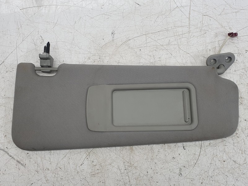 Recambio de parasol derecho para bmw 3 (e90) 320 d referencia OEM IAM 51166981650  