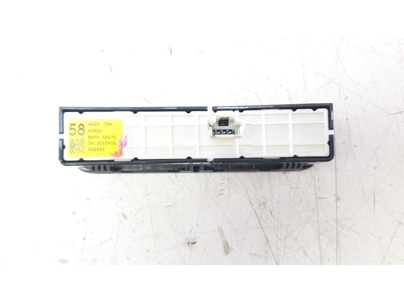 Recambio de mando multifuncion para mazda 3 hatchback (bp) 2.0 skyactiv-g m hybrid referencia OEM IAM BHPM66170  