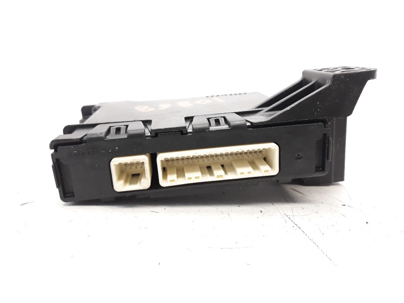 Recambio de modulo electronico para toyota rav 4 referencia OEM IAM 8865042760 2774004961 