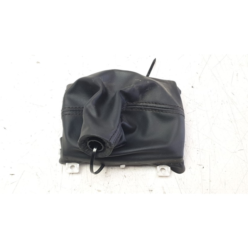 Recambio de guarnecidos palanca cambio para mazda 3 hatchback (bp) 2.0 skyactiv-g m hybrid referencia OEM IAM BCKN46030A  