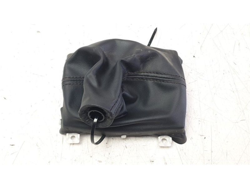 Recambio de guarnecidos palanca cambio para mazda 3 hatchback (bp) 2.0 skyactiv-g m hybrid referencia OEM IAM BCKN46030A  
