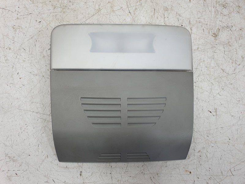 Recambio de luz interior para bmw 3 (e90) 320 d referencia OEM IAM 696938901  