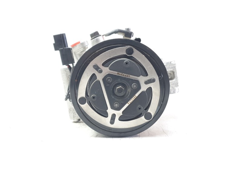 Recambio de compresor aire acondicionado para mazda 3 hatchback (bp) 2.0 skyactiv-g m hybrid referencia OEM IAM BDGFTABA0621  
