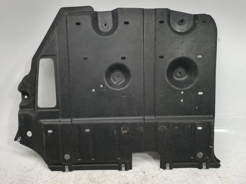 Recambio de cubrecarter para omoda omoda 5 hev referencia OEM IAM 609006527AA  
