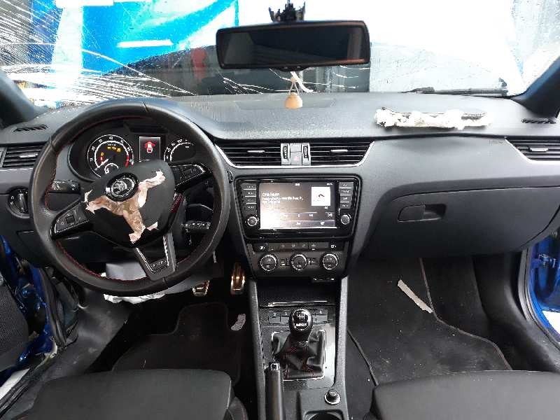 skoda octavia lim. (5e3) del año 2013