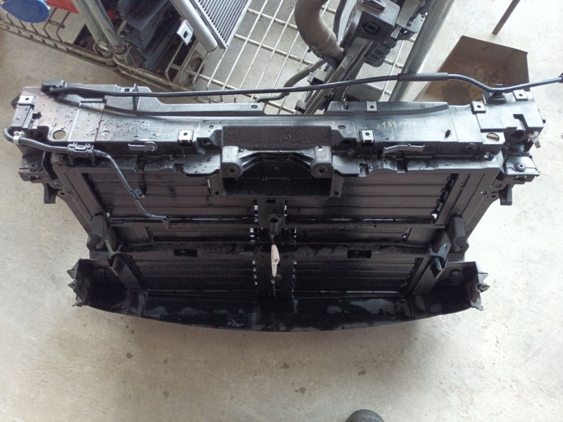 Recambio de panel frontal para mazda 3 hatchback (bp) 2.0 skyactiv-g m hybrid referencia OEM IAM BEDP53100D  