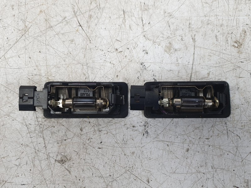Recambio de piloto matricula para bmw 3 (e90) 320 d referencia OEM IAM 6326165646  