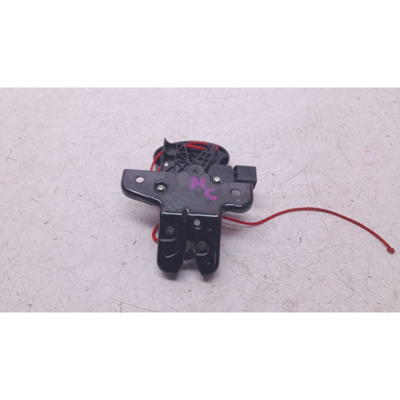 Recambio de cerradura maletero / porton para alfa romeo giulia (952_) 2.2 d (952aem250, 952aea250) referencia OEM IAM 50536492  