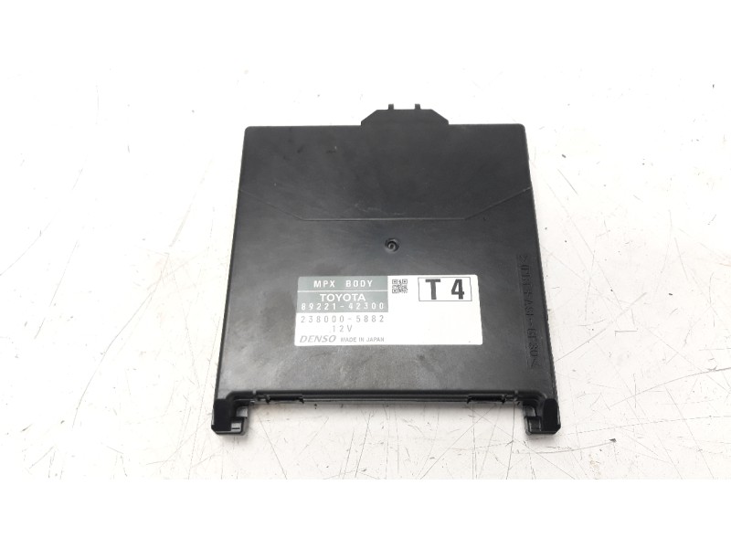 Recambio de modulo electronico para toyota rav 4 referencia OEM IAM 8922142300 2380005882 