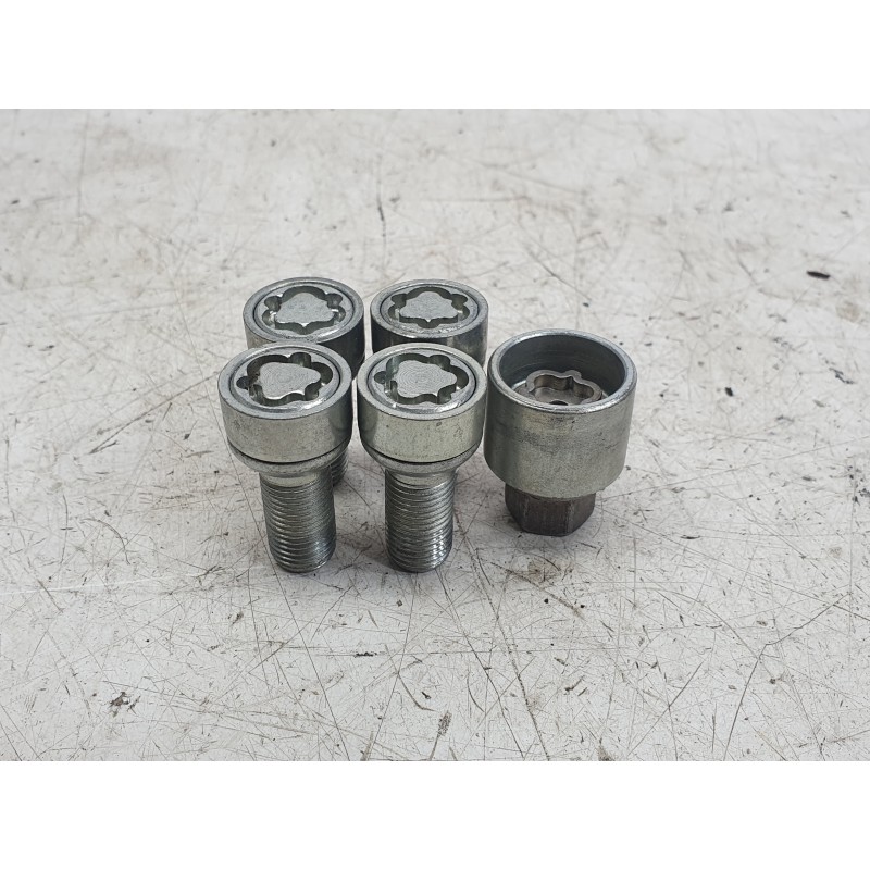 Recambio de juego tornillos de rueda para audi a1 sportback (gba) 30 tfsi referencia OEM IAM TORNILLOSANTIRROBO  