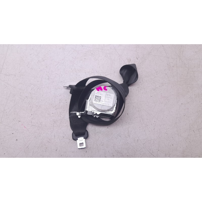 Recambio de cinturon seguridad trasero central para alfa romeo giulia (952_) 2.2 d (952aem250, 952aea250) referencia OEM IAM 015