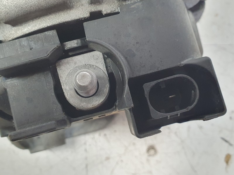 Recambio de alternador para bmw 3 (e90) 320 d referencia OEM IAM 12317802471  ALF140351HQ/ALF140351VL/ROF720185SF
