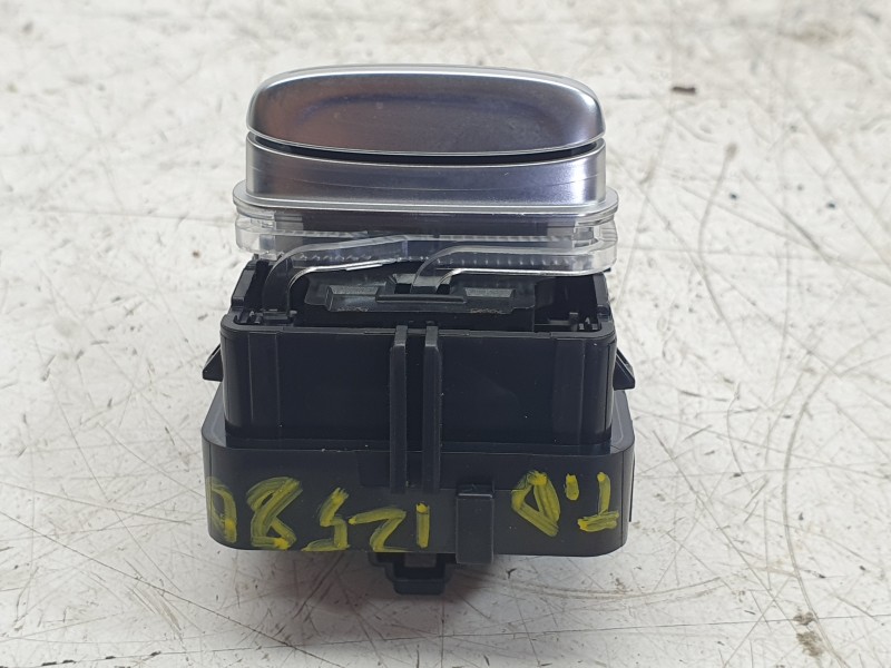 Recambio de mando elevalunas trasero derecho para jaecoo 7 phev 2025 referencia OEM IAM 808001267AA  