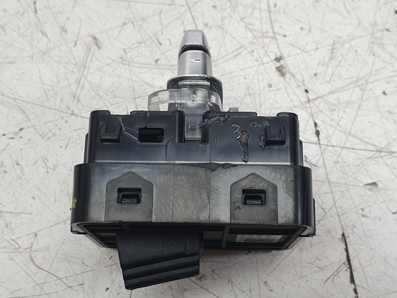 Recambio de mando elevalunas trasero derecho para jaecoo 7 phev 2025 referencia OEM IAM 808001267AA  
