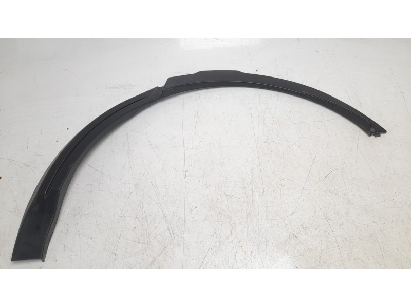 Recambio de aletin trasero izquierdo para land rover evoque referencia OEM IAM BJ32290E23  