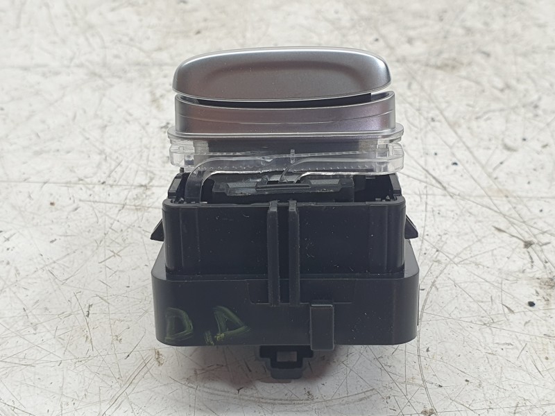 Recambio de mando elevalunas delantero derecho para jaecoo 7 phev 2025 referencia OEM IAM 808001267AA  
