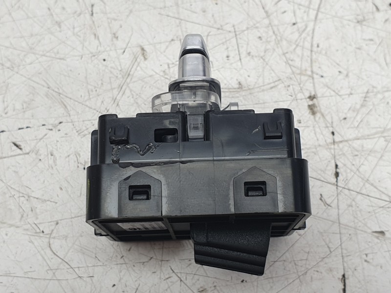Recambio de mando elevalunas trasero izquierdo para jaecoo 7 phev 2025 referencia OEM IAM 808001267AA  