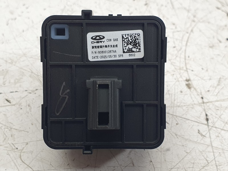 Recambio de mando elevalunas trasero izquierdo para jaecoo 7 phev 2025 referencia OEM IAM 808001267AA  