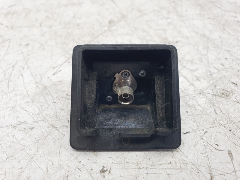Recambio de camara vision trasera para jaecoo 7 phev 2025 referencia OEM IAM 704000890AA  