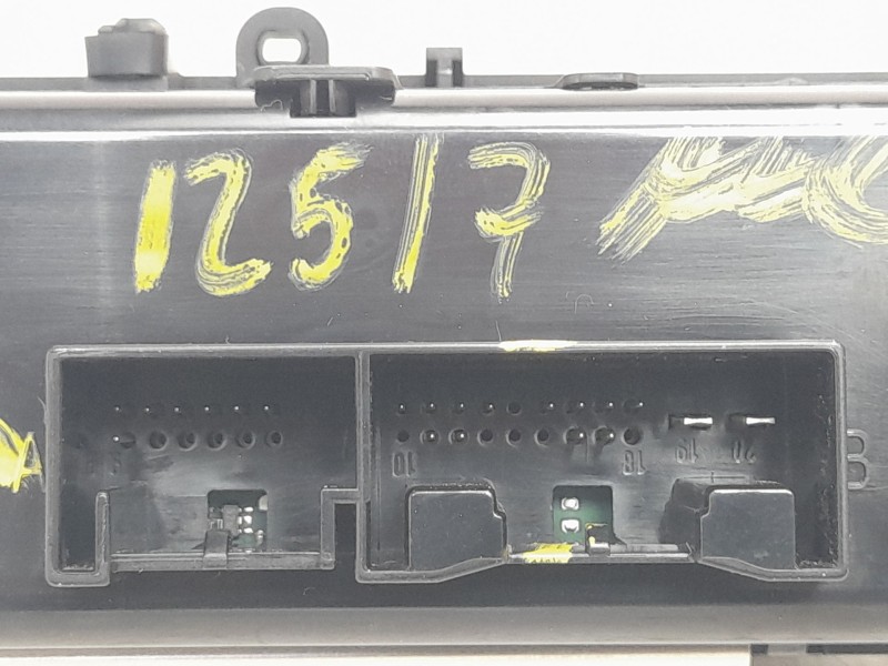Recambio de mando climatizador para audi a4 b9 (8w2, 8wc) 40 tfsi mild hybrid referencia OEM IAM 8W0820043S  