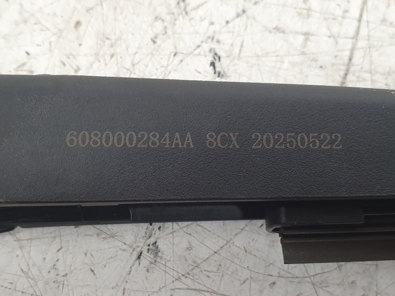 Recambio de brazo limpia trasero para jaecoo 7 phev 2025 referencia OEM IAM 608000284AA  