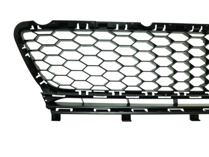 Recambio de rejilla paragolpes central para volkswagen golf vii lim. (5g1) referencia OEM IAM 5G0853677C9B9  107236804/2401512/V