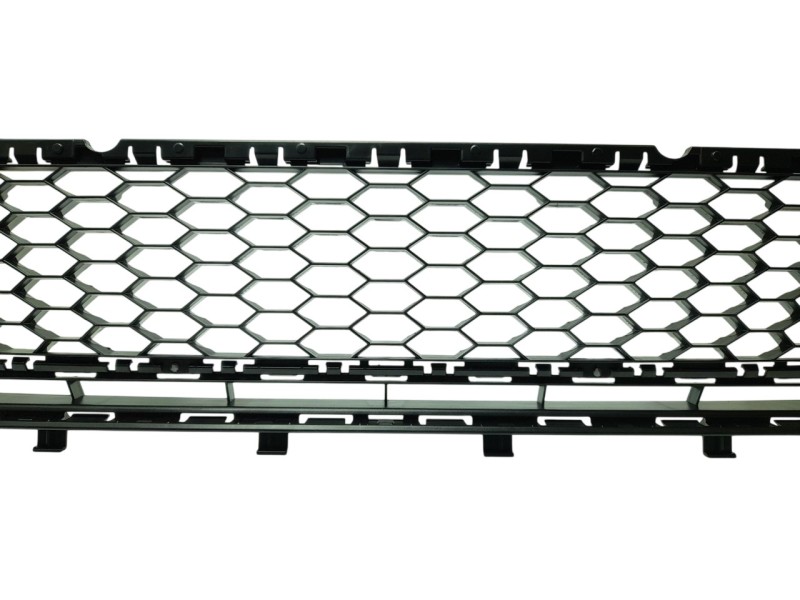 Recambio de rejilla paragolpes central para volkswagen golf vii lim. (5g1) referencia OEM IAM 5G0853677C9B9  107236804/2401512/V