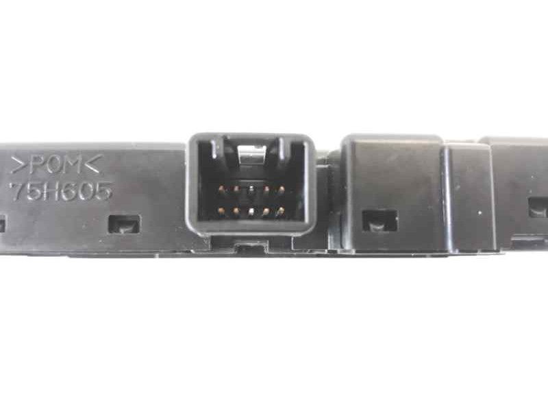 Recambio de warning para suzuki vitara 1.6 ddis comfort 4x4 referencia OEM IAM 3743054P105PK  