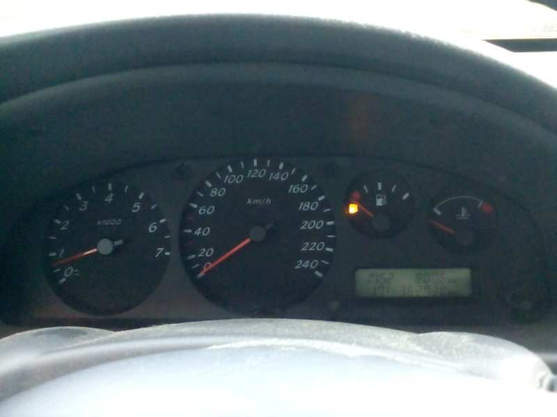 nissan almera (n16/e) del año 2002