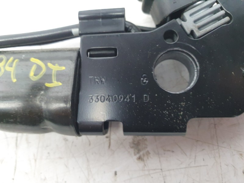 Recambio de enganche cinturon delantero izquierdo para bmw 3 (e90) 320 d referencia OEM IAM 33044477F 33040941D 