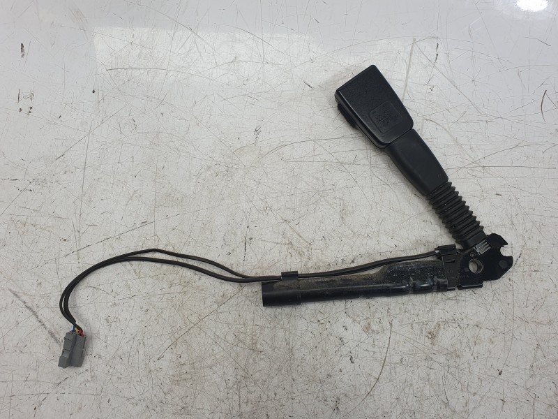 Recambio de cinturon seguridad delantero derecho para bmw 3 (e90) 320 d referencia OEM IAM 33044476G 33040940D 