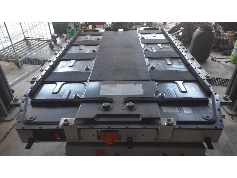 Recambio de bateria para kia ev9 100 gt-line awd referencia OEM IAM 37501DO050  