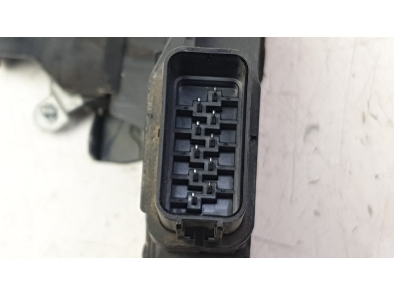 Recambio de cerradura puerta trasera derecha para land rover evoque hse dynamic referencia OEM IAM 7H5A26412AC  