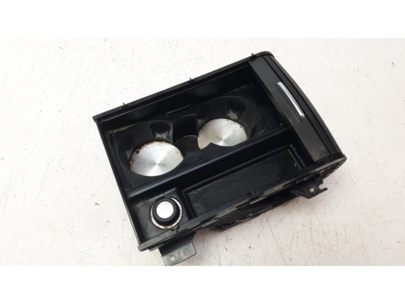 Recambio de cenicero para land rover evoque hse dynamic referencia OEM IAM BJ32600D00BB  
