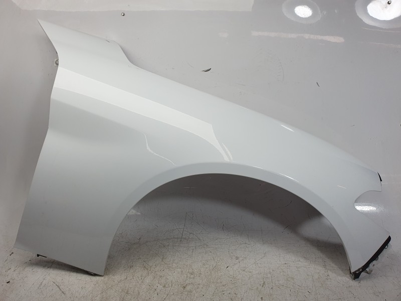 Recambio de aleta delantera derecha para alfa romeo giulia (952_) 2.2 d (952aem250, 952aea250) referencia OEM IAM 50549518  AA09