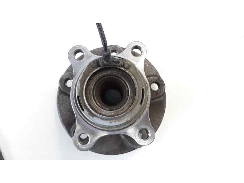 Recambio de buje para suzuki vitara 1.6 ddis comfort 4x4 referencia OEM IAM   