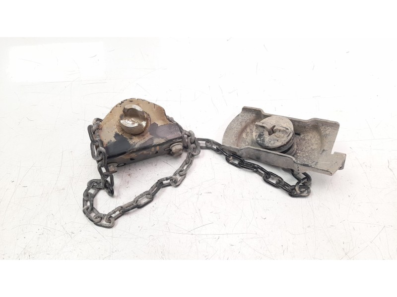Recambio de herramientas para toyota hilux (kun) referencia OEM IAM 519000K130  