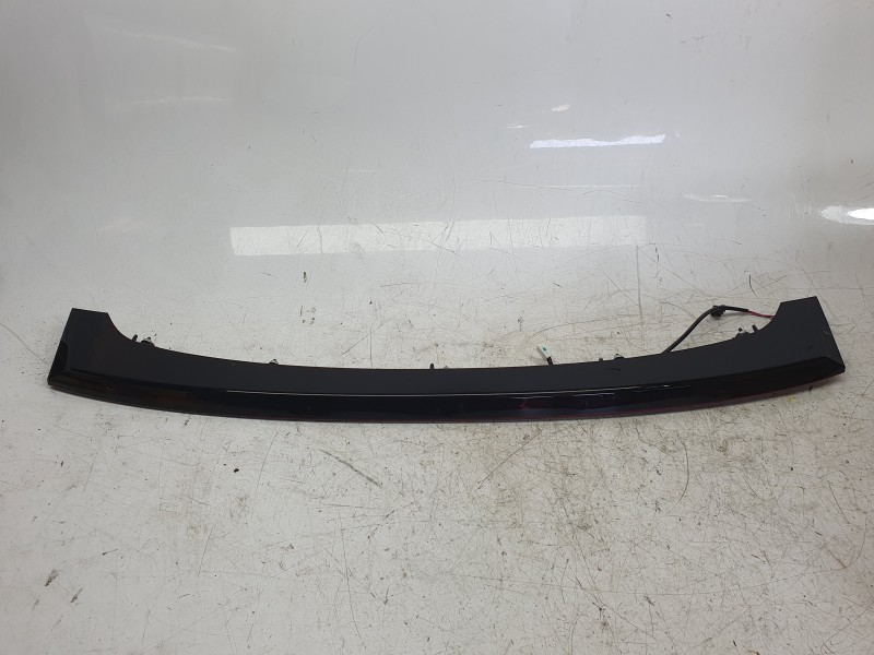 Recambio de luz central de freno para jaecoo 7 phev 2025 referencia OEM IAM 605000753AA  