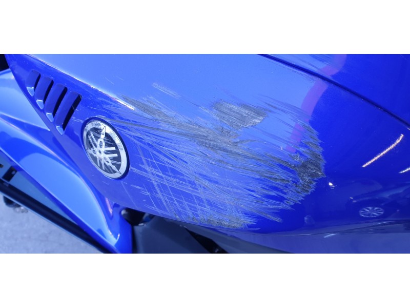 Recambio de moldura para yamaha yzf-r 7 yzf-r 7 referencia OEM IAM BEB2412900P0  