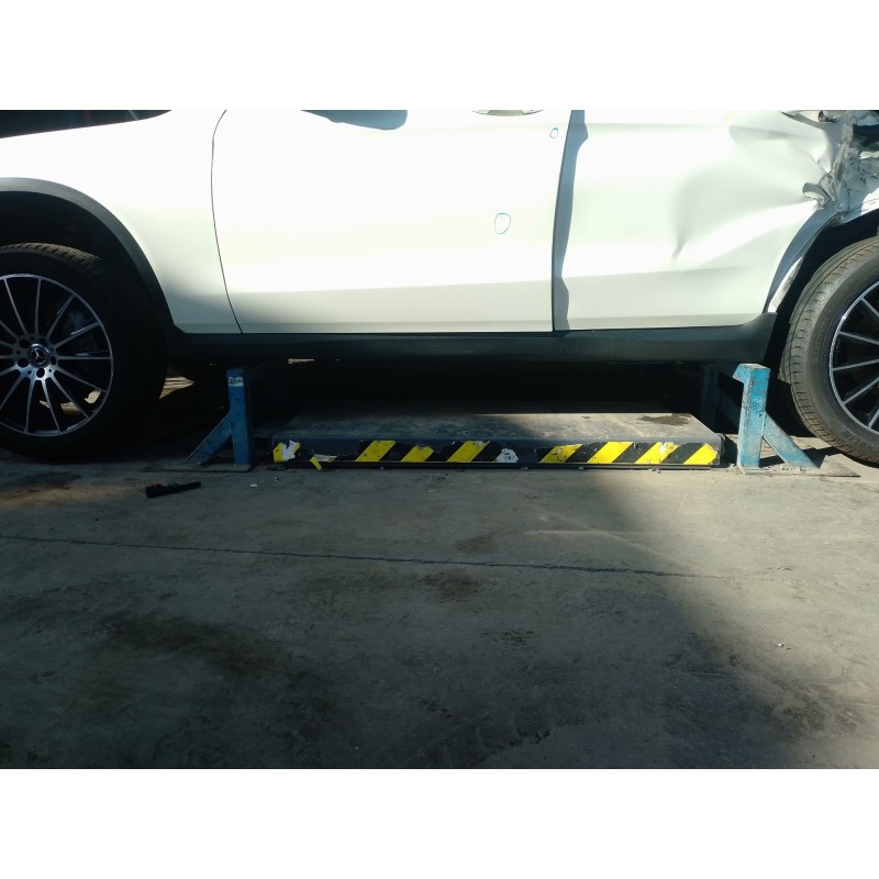 Recambio de estribos laterales para mercedes-benz glc coupe (c253) 250 d 4-matic (253.309) referencia OEM IAM   