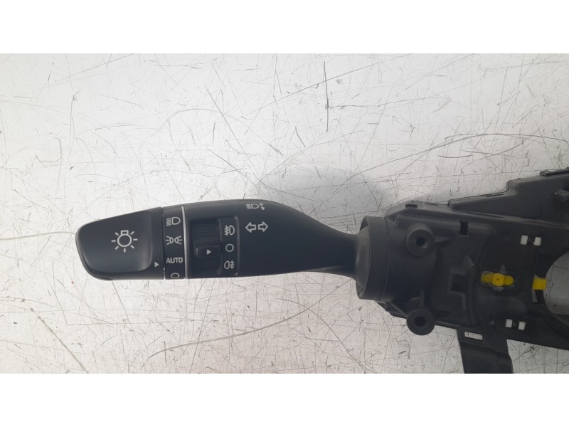 Recambio de mando multifuncion para hyundai kona 1.0 tgdi cat referencia OEM IAM 93403J9950  