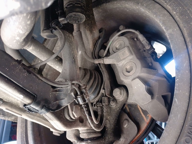 Recambio de mangueta delantera derecha para mercedes-benz glc coupe (c253) 250 d 4-matic (253.309) referencia OEM IAM   