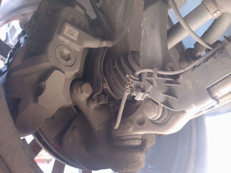 Recambio de mangueta delantera izquierda para mercedes-benz glc coupe (c253) 250 d 4-matic (253.309) referencia OEM IAM   