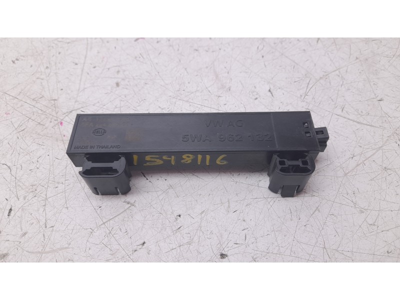 Recambio de antena para volkswagen id.4 (e21) gtx referencia OEM IAM 5WA962132  
