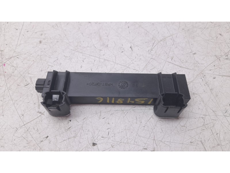 Recambio de antena para volkswagen id.4 (e21) gtx referencia OEM IAM 5WA962132  