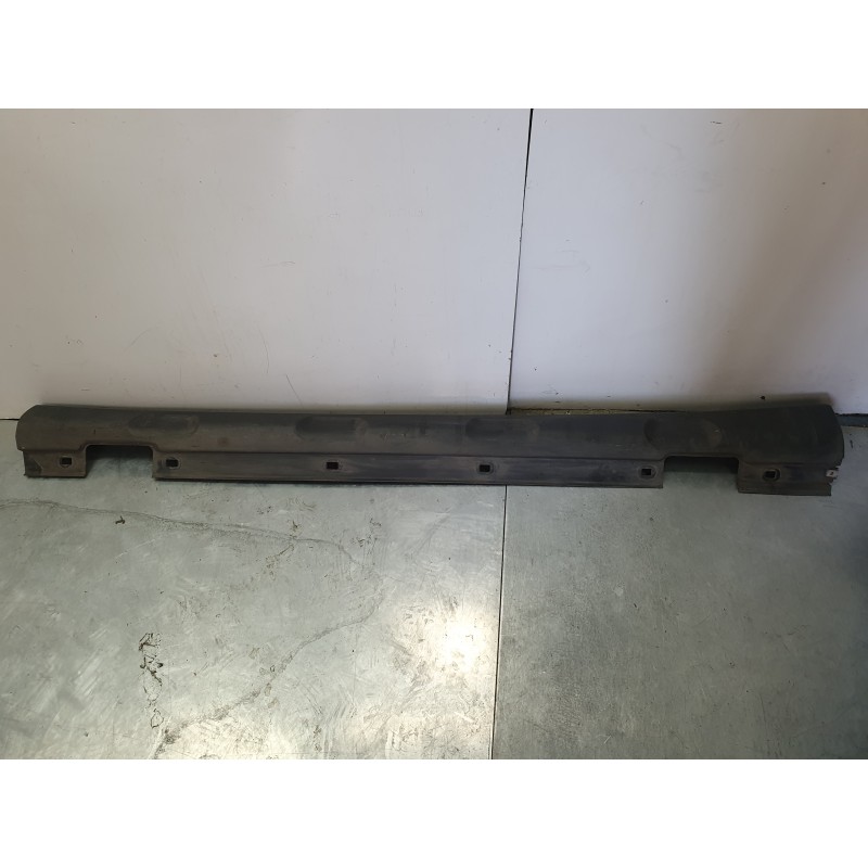 Recambio de estribos laterales para mercedes-benz clase gla (x156) gla 200 cdi / d (156.908) referencia OEM IAM A1566901740  
