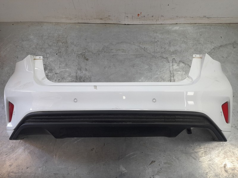 Recambio de paragolpes trasero para ford focus iv (hn) 1.0 ecoboost mhev referencia OEM IAM 2516296  