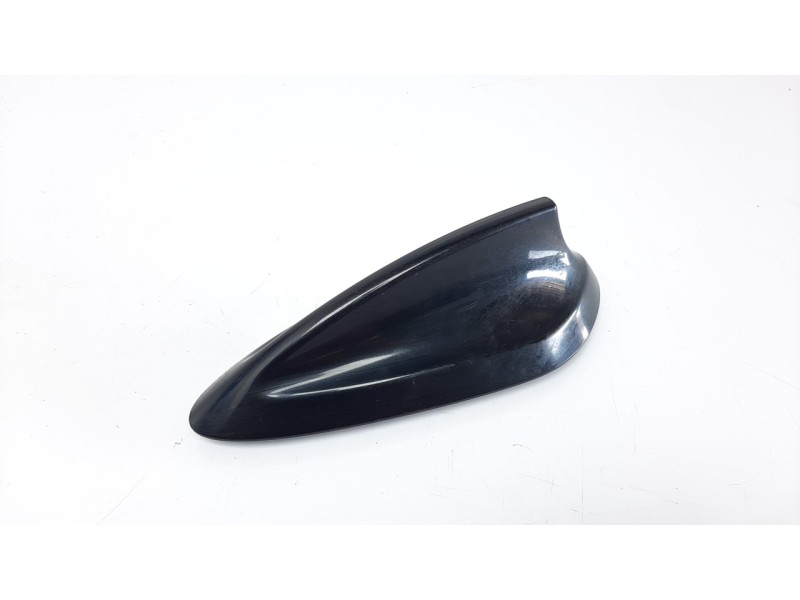 Recambio de antena para bmw serie 1 lim. (f20) 2.0 turbodiesel referencia OEM IAM 925224104  