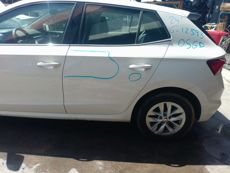 Recambio de puerta trasera izquierda para skoda fabia iv (pj3) 1.0 mpi referencia OEM IAM   